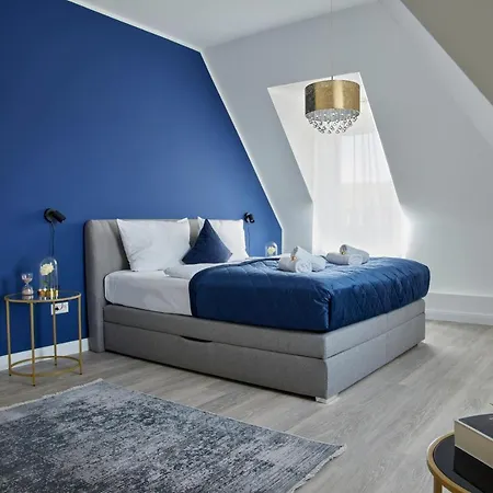 Schlossberg Residences - Xxl-Design-Apartment Mit Schlossblick Fuer Bis Zu 12 Personen Schwetzingen Exterior photo