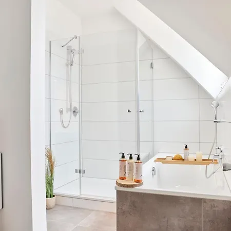 Schlossberg Residences - Xxl-Design-Apartment Mit Schlossblick Fuer Bis Zu 12 Personen Schwetzingen Exterior photo